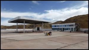 on croise plein de station abandonnées ou en construction, bizarre