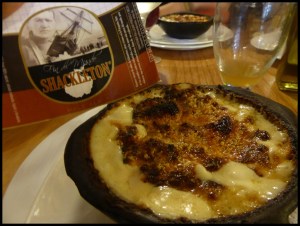 Chupe de mariscos au resto la Luna - Punta Arenas. Avec une bière au gout d'aventurier