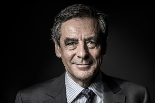 Francois-Fillon-ancien-premier-ministre-Nicolas-Sarkozy-candidat-Republicains-lelection-presidentielle-2017_0_729_486