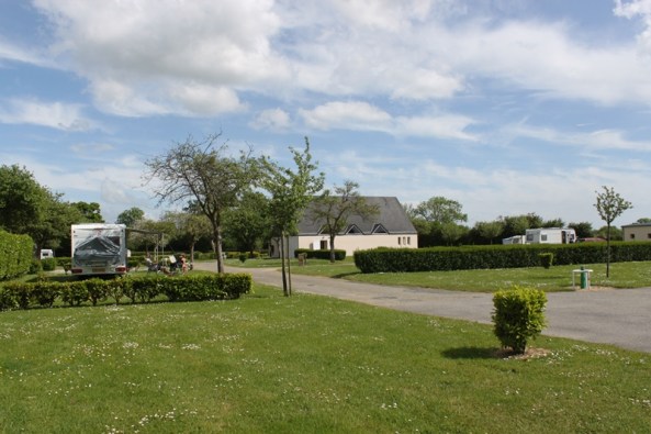 2013-STE-MERE-EGLISE-Camping--2-